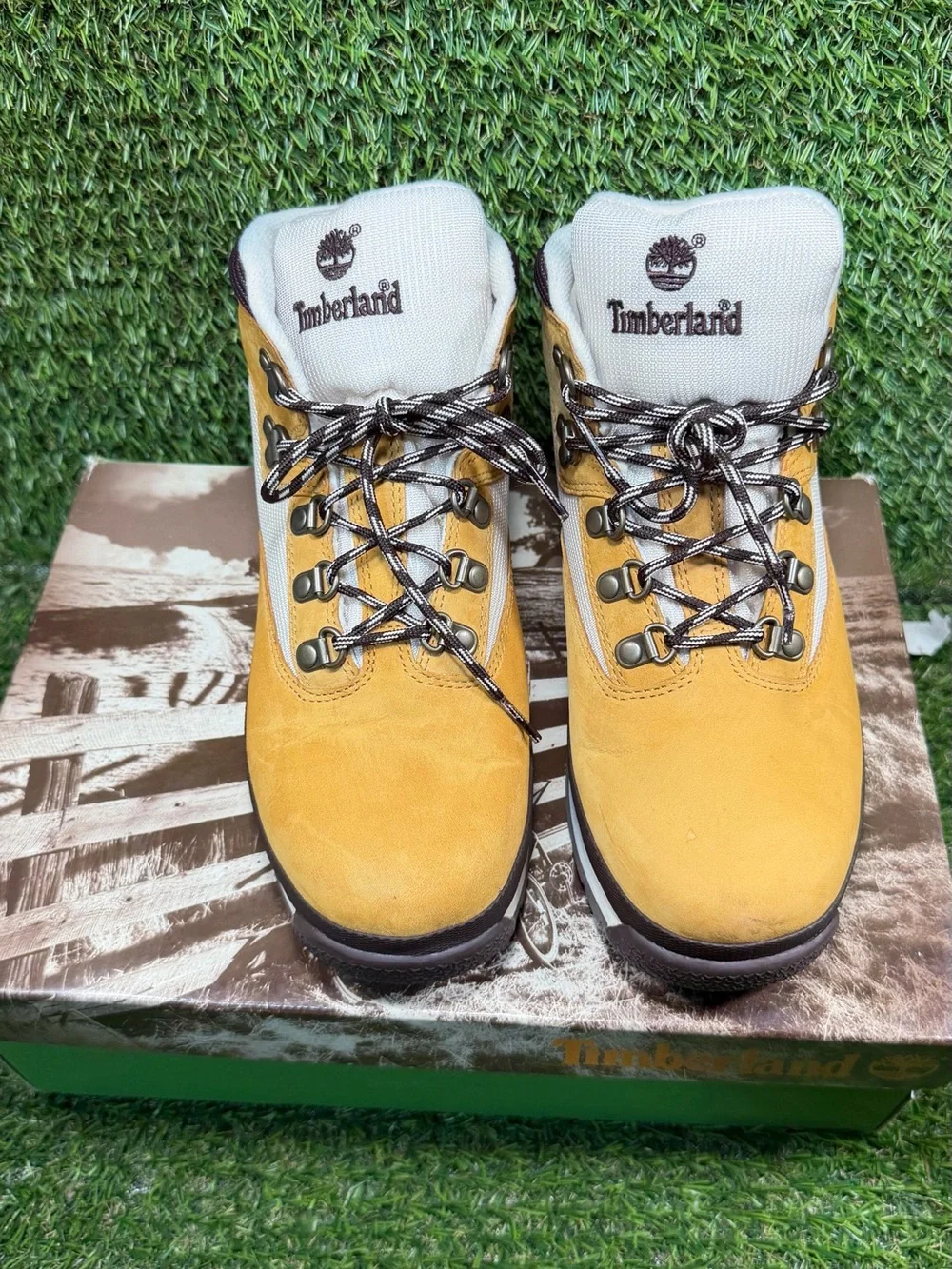 Timberland Euro Hiker Junior Size 5 Wheat White 96947 Boots With Box